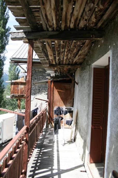 Chalet Avec Vue Sur Le Fort De Chateau Queyras Exteriör bild